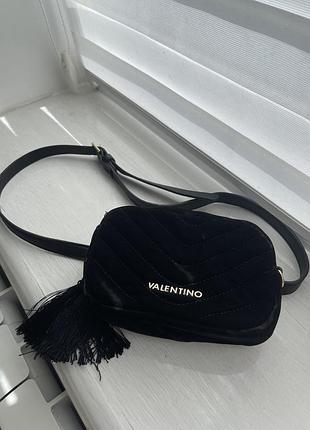Valentino сумочка на поясі.