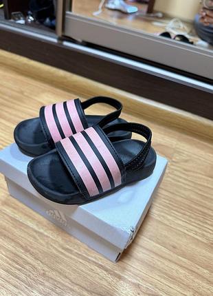 Дитячі шльопки adidas  26p