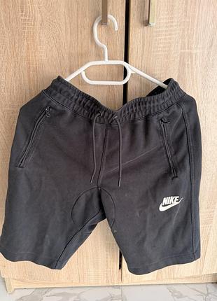 Оригінальні шорти nike