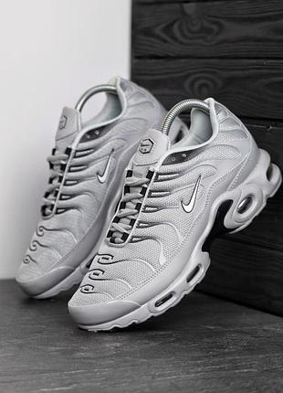Кроссовки nike air max plus tn серые мужские 44