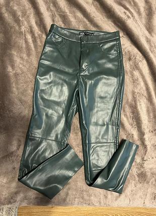 Кожаные штаны zara