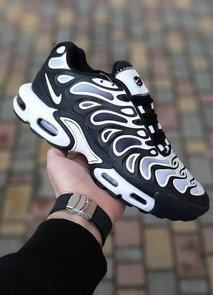 Чоловічі кросівки nike air max tn plus drift чорні з білим кросівки найк аір макс тн плюс дріфт 42(26.5см)