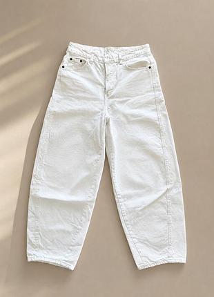 Zara джинси-банани білий колір, 36р