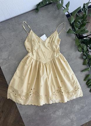 Zara сукня
