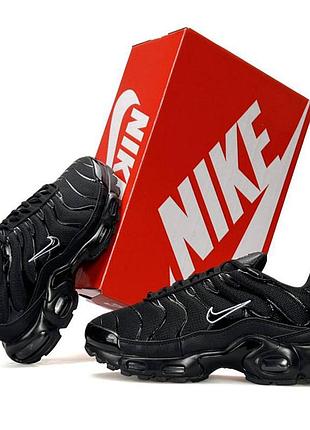 Женские беговые кроссовки nike air max plus черные уличные красивые на лето весну прогулочные текстильные найк аэр макс плюс 38