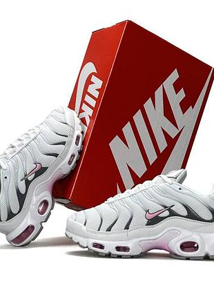Женские беговые кроссовки nike air max plus белые уличные красивые на лето весну текстильные прогулочные найк аэр макс плюс 40