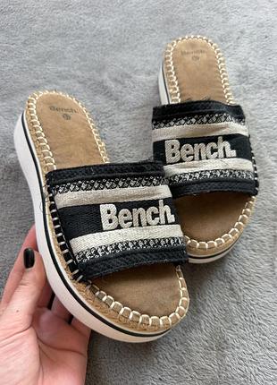 Шльопанці bench текстильні на платформі