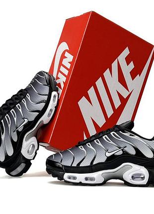 Женские беговые кроссовки nike air max plus серые уличные красивые на лето весну прогулочные текстильные найк аэр макс плюс 38