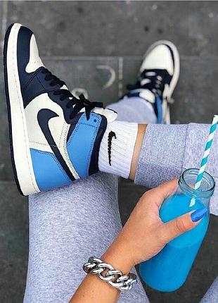 Nike air jordan 1 high retro patent blue toe