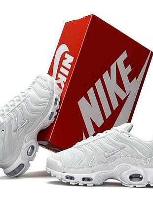 Женские беговые кроссовки nike air max plus белые уличные красивые на лето весну прогулочные текстильные найк аэр макс плюс 38