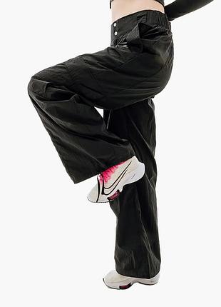 Urbanshop com ua брюки женские nike w nsw wvn os pant hr sw black fj4934-010 размеры запиту