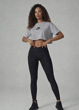 Жіноча коротка футболка з турецької кулірки — стильна спортивна модель oversize l-xl