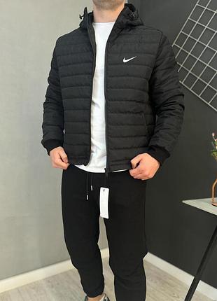 Мужская черная куртка nike осенняя весенняя однотонная , короткая спортивная куртка найк черного цвета trek