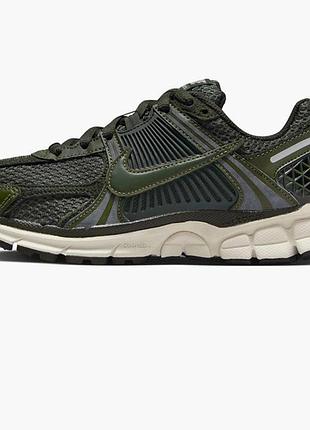 Женские кроссовки стильные повседневные найк оригинал nike vomero 5 black/green fq8898-325