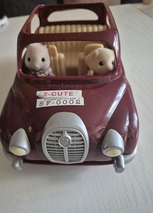 Sylvanian families. 6