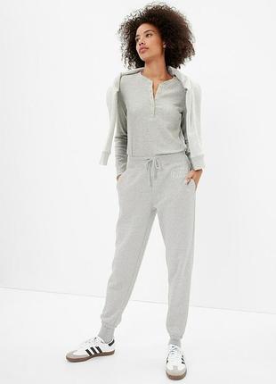 Штани спортивні light heather grey b08 463492-02 gap xl сірий 463492-02