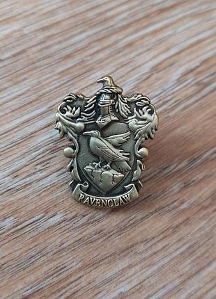 Пин значок герб факультета когтевран ravenclaw hogwarts harry potter