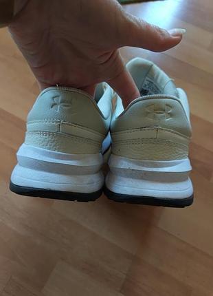 Кроссовки under armour 4