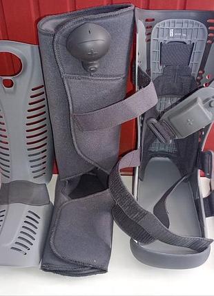 Продам фиксатор ортез ossur rebound air walker р.м