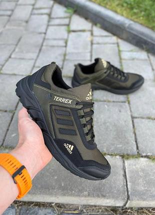 Чоловічі кросівки весна осінь adidas terrex хакі натуральний нубук водовідштовхувальне просочення