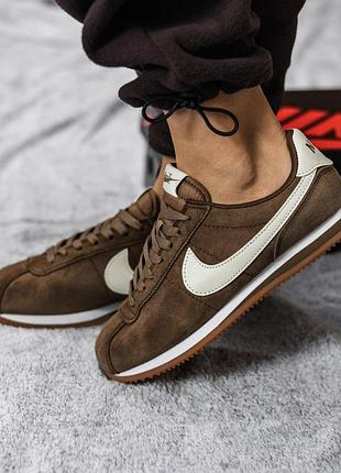 Жіночі кросівки nike cortez коричневі популярні на весну літо з шкіри та замші красиві брендові вуличні найк кортез повсякденні