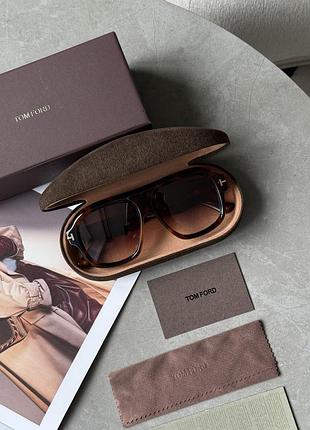 Жіночі окуляри tom ford brown/leo