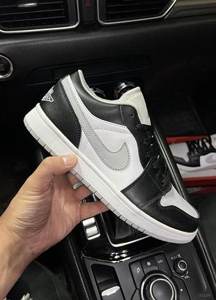Кросівки чоловічі nike air jordan 1 low white black gray 44