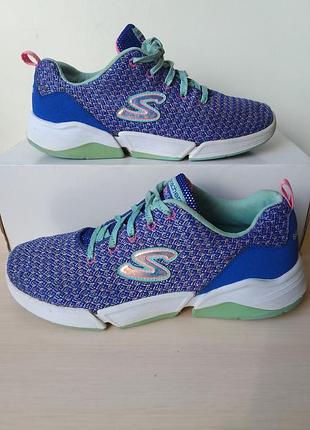 Кросівки skechers  37 розмір