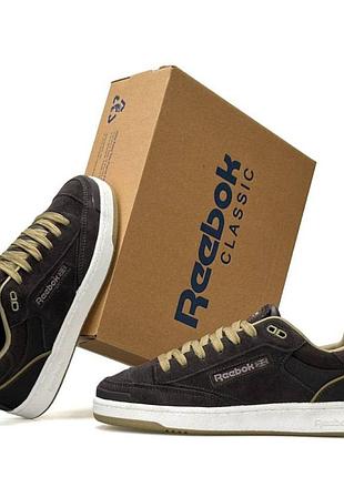 Мужские кроссовки reebok club c brown white повседневные кеды из натуральной замши и кожи прошиты робок клаб демисезонные 44