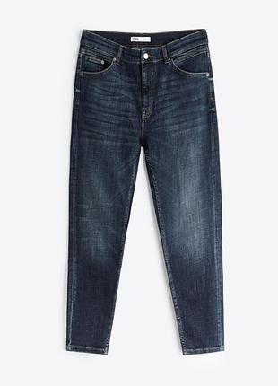 Чоловічі джинси zara звуженого крою (tapered fit jeans) у глибокому синьому кольорі