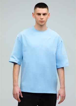 Футболка яркая молодежная для мужчин свободного кроя голубая xxl-xxxl