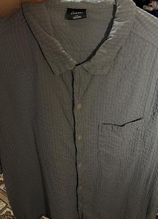 Мужская рубашка loom (urban outfitters) из жатого хлопка (сирсакер).