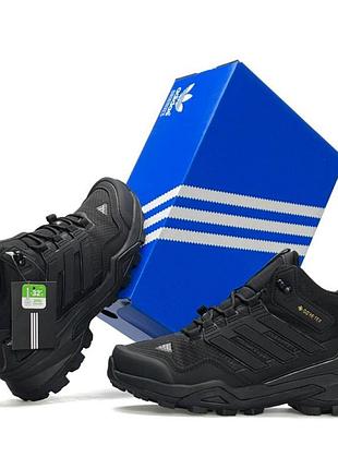 Мужские зимние кроссовки adidas terrex fur gore-tex black качественные высокие кроссы утепленные мехом адидас терекс черного цвета 43