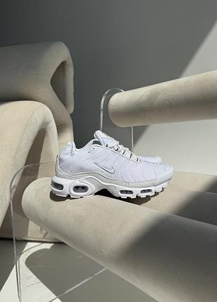 Кросівки nike tn plus white 41