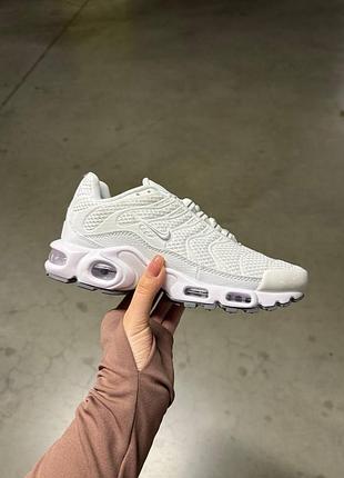 Кроссовки женские nike air max tn white silver, найк эир макс тн плюс белые