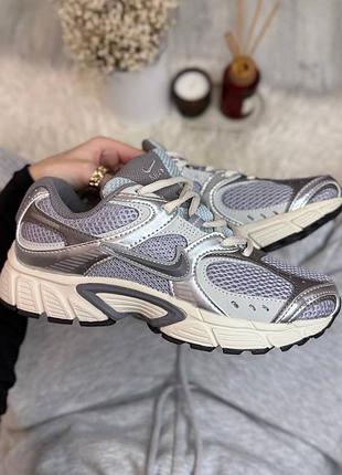 Кроссовки женские nike v5 rnr найк в5 рнр бронзовые металлические легкие и удобные