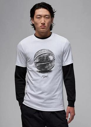 Футболка чоловіча air jordan t-shirt white fz1993-100