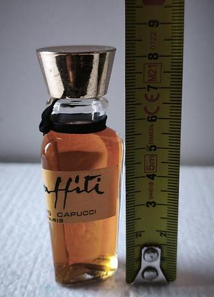 Parfums capucci parce que. 8