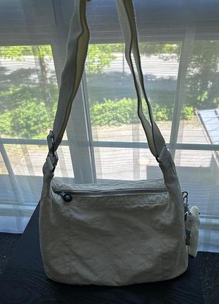 Kipling jarita 5