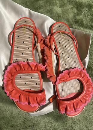 Босоніжко red valentino