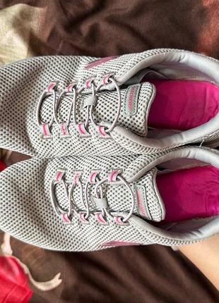 Кросівки жіночі sketchers