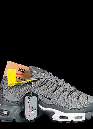 Женские кроссовки nike tn dark grey, найк эир макс плюс тн темно-серые