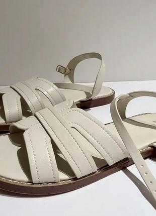 Босоніжки бежеві zara, 35 розмір