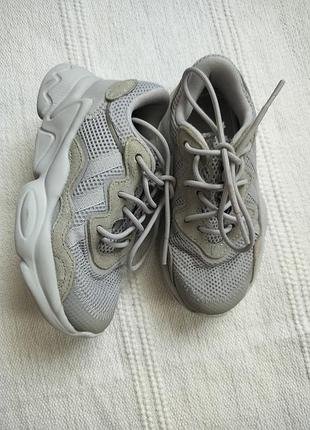 Кросівки сірі adidas ozweego дитячі 28р.