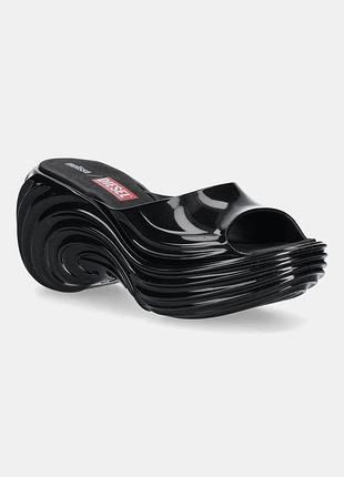 Urbanshop com ua шлепанцы melissa melissa platform diesel ad цвет черный на платформе m 36152 размеры
