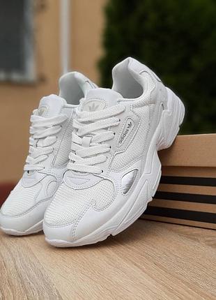 Adidas falcon белые
