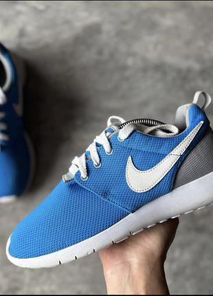 Кросівки жіночі nike roshe run blue/white (38,5 (24 см))