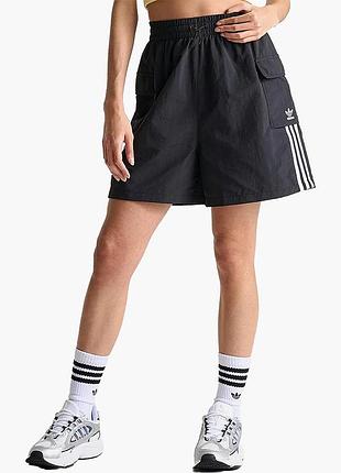 Urbanshop com ua шорты женские adidas originals adicolor cargo lifestyle shorts black jh1077 размеры запитуйте