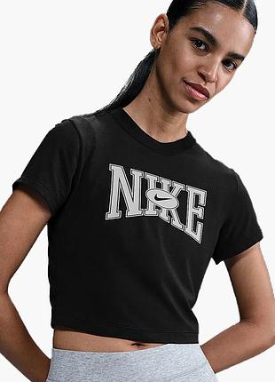 Urbanshop com ua футболка женская nike sportswear slim cropped t-shirt black hq1709-010 размеры запитуйте
