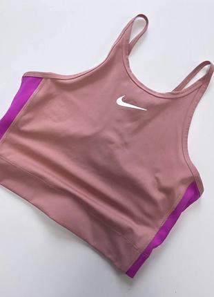 Топ nike свіжі колекції